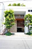 Y-HOUSE