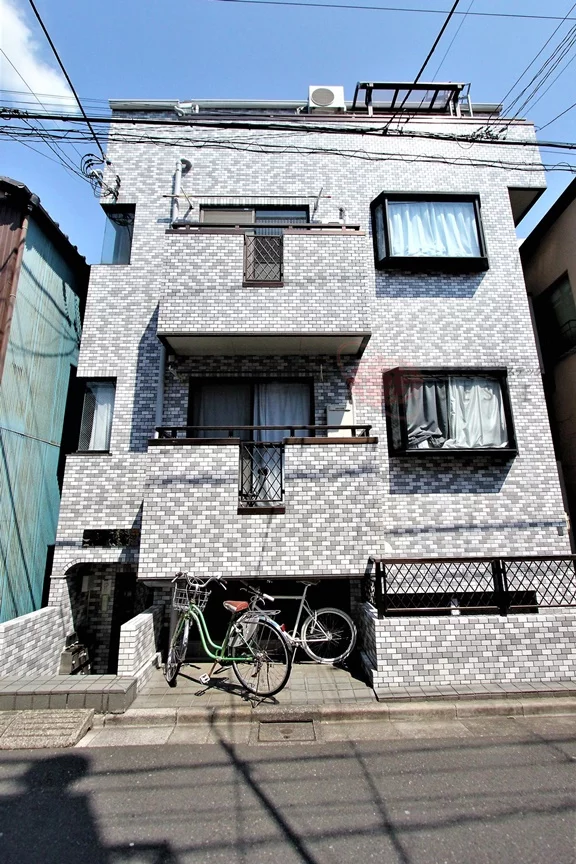 パレキャトレーズ