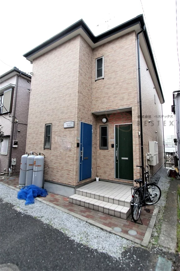 Ｅｍｐｅｒｅｕｒ　Ｂｏｉｓ　Ｒｏｓａ