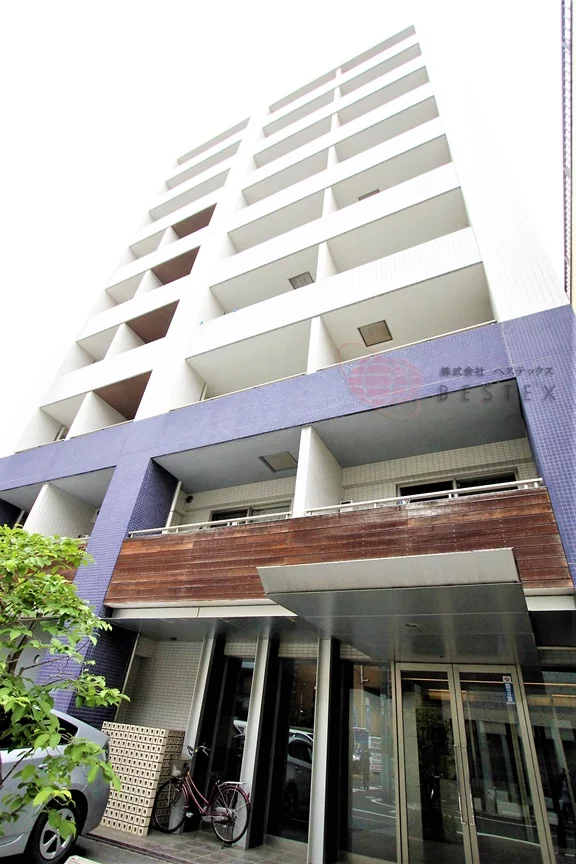 ラグジュアリーアパートメント三ノ輪