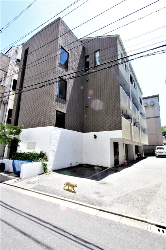 メゾン・ド・エルルージュ