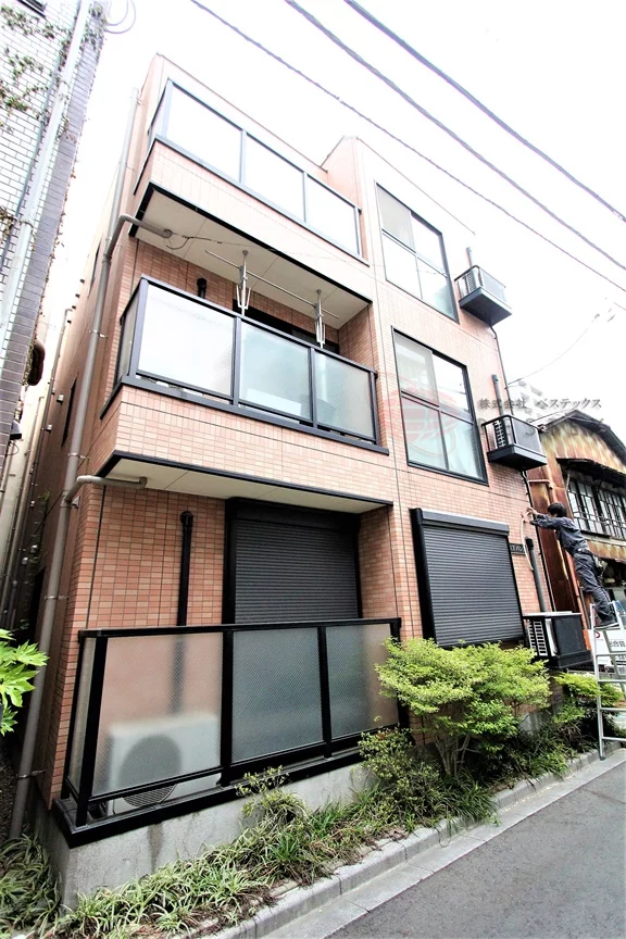 W・I・Tパレス【ダブリュー・アイ・ティーパレス】