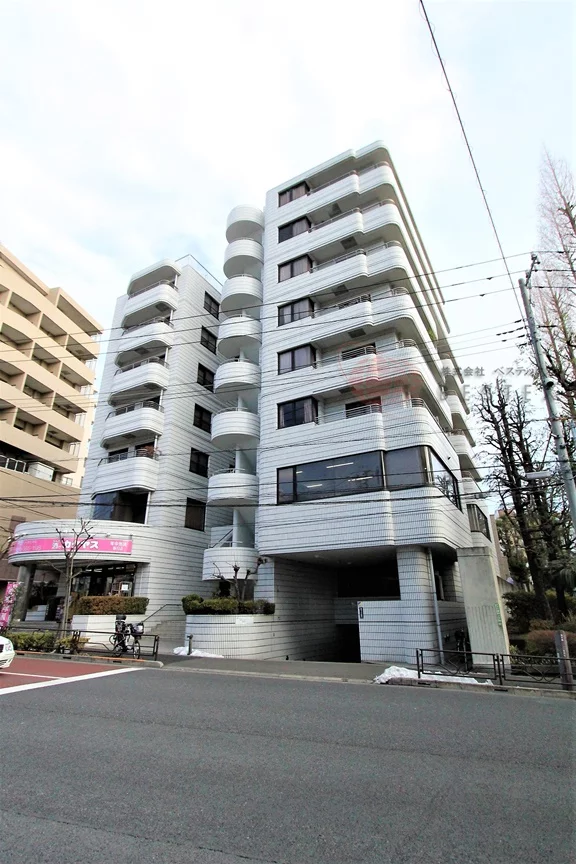 ホワイトパレス