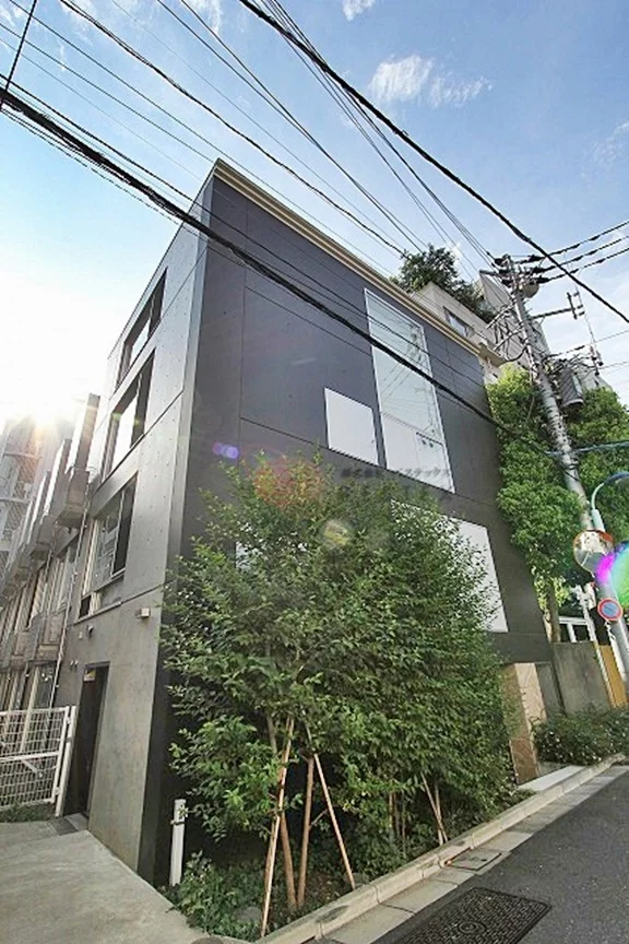 GRAVA(グラーヴァ)