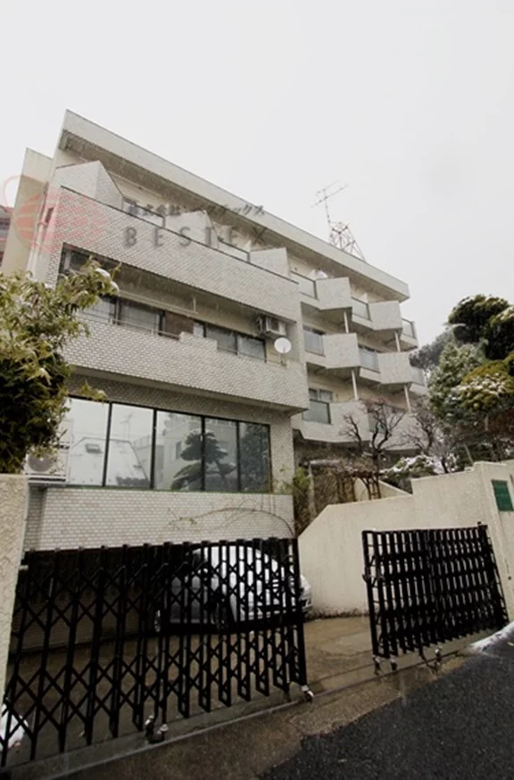 ヒルトップホームズ