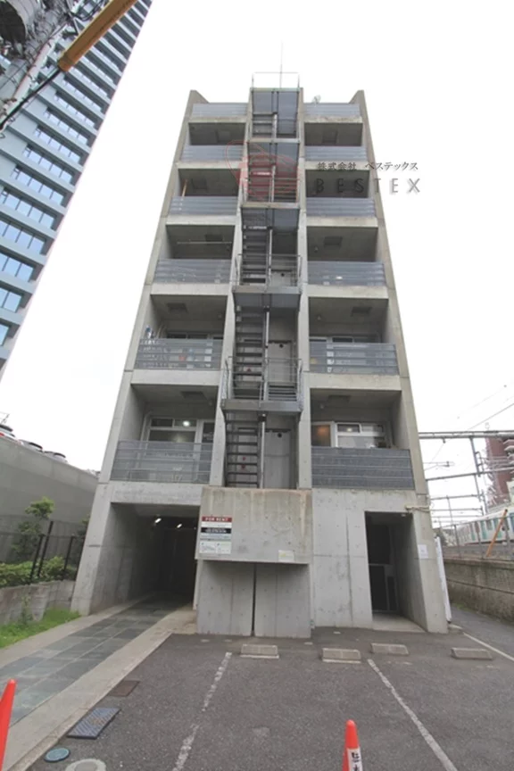 リフュージュアイサウス