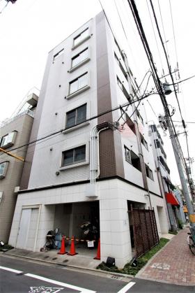 ラグジュアリーアパートメント御徒町