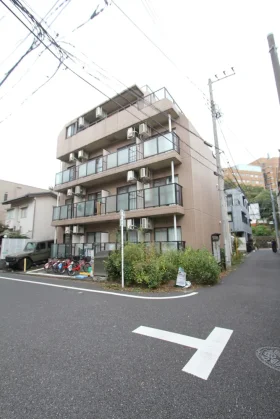 真正館