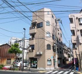 本郷エイジュ