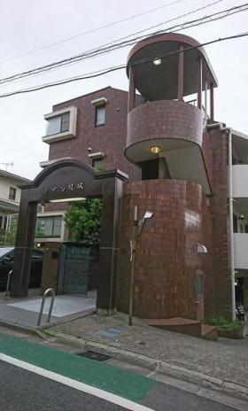 メゾン蛙坂