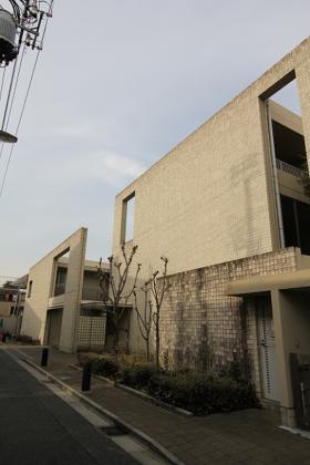 プレミアガーデン本郷