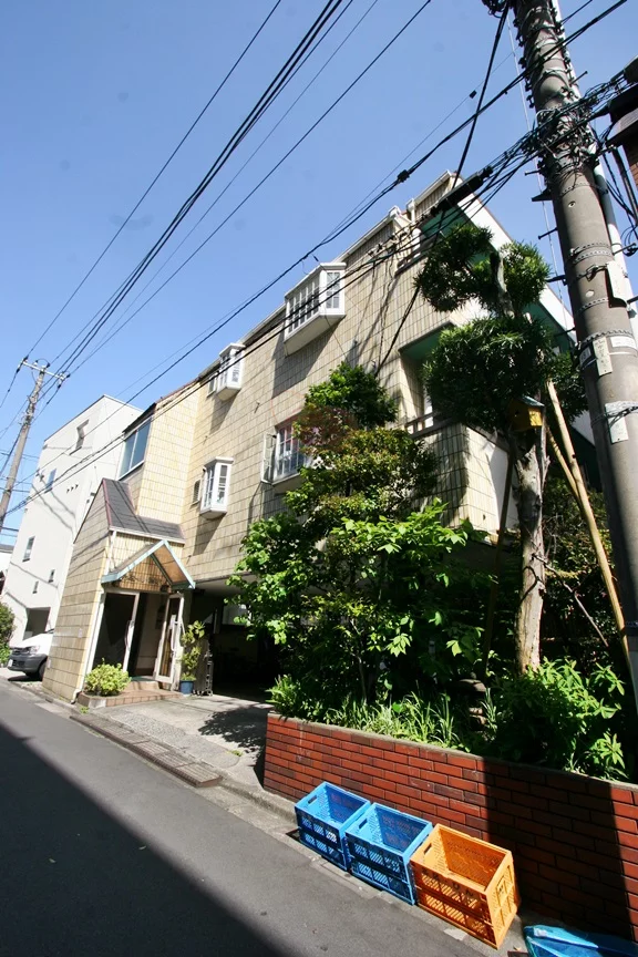 ファミール清水