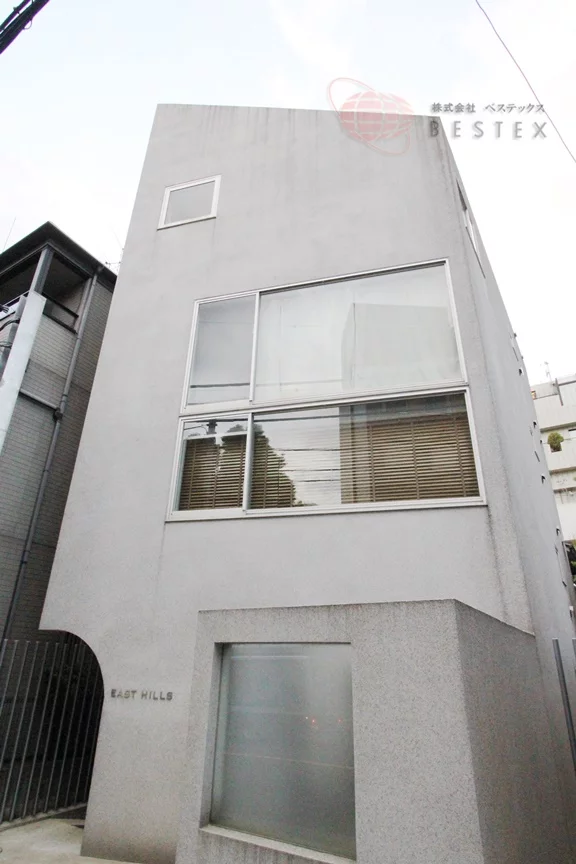 イーストヒルズ