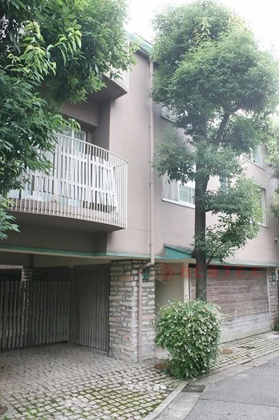 アーバンコートサカス18