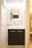 独立洗面台