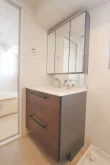 独立洗面台