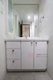 独立洗面台