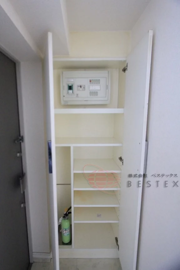 シューズボックス