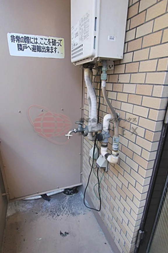 洗濯機置き場(室外)