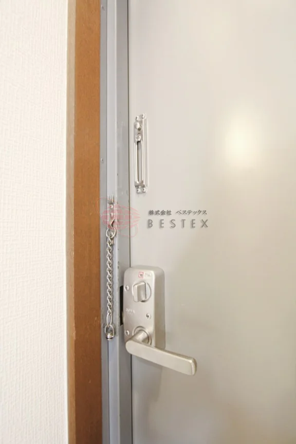 ドアチェーン