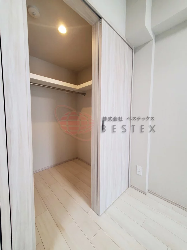 ウォークインクローゼット