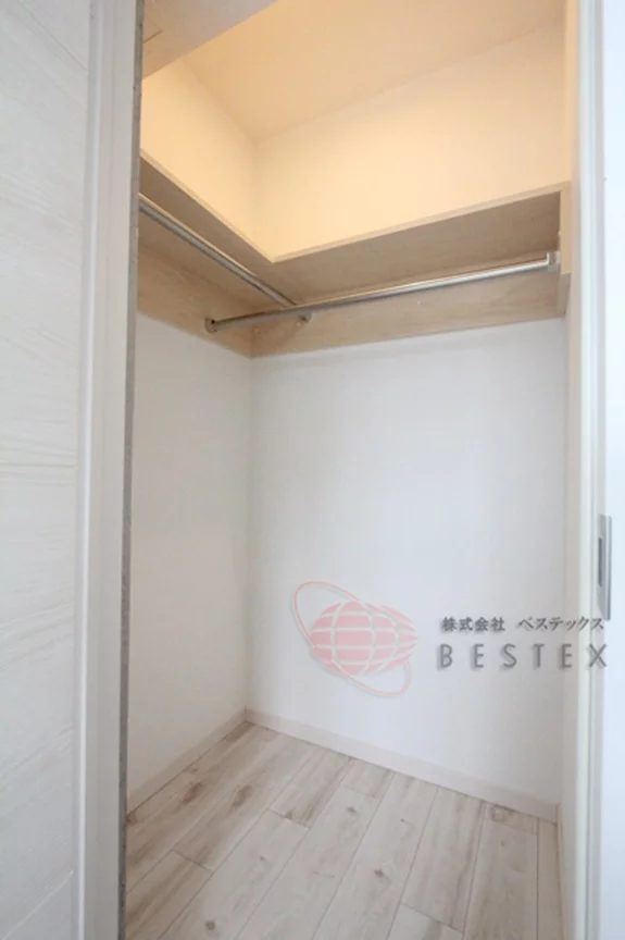 ウォークインクローゼット