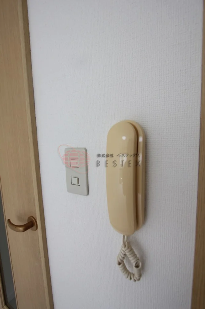 インターホン