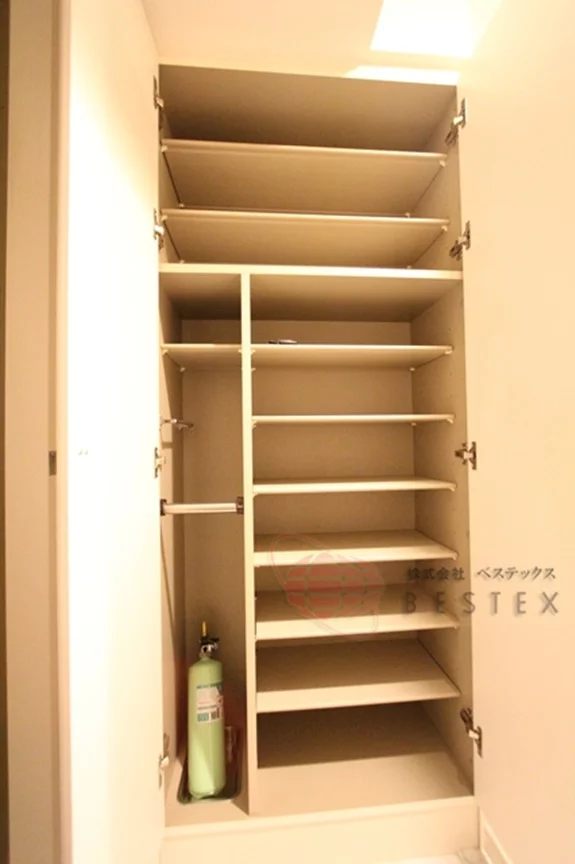 シューズボックス