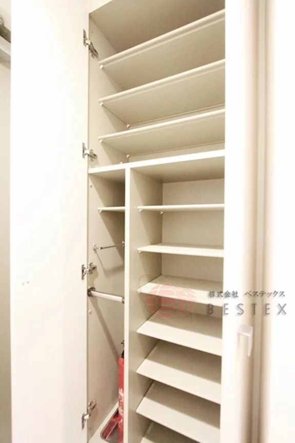 シューズボックス