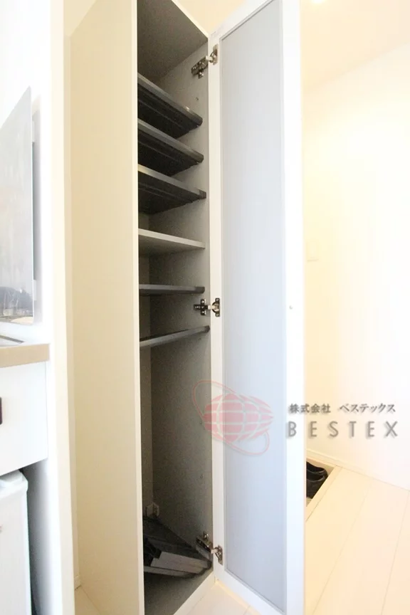 シューズボックス