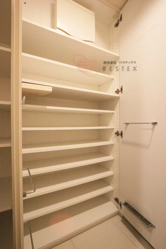 シューズボックス