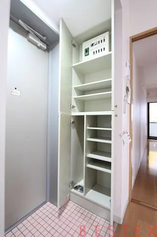 シューズボックス