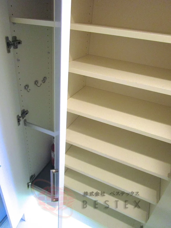 シューズボックス