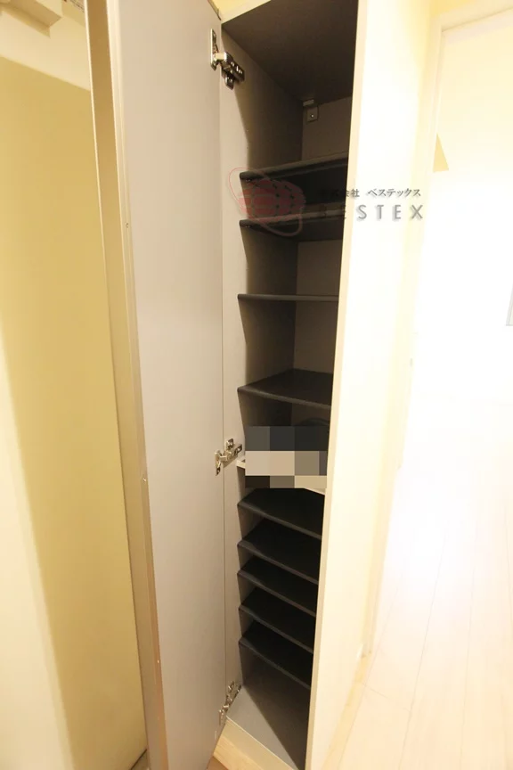 シューズボックス