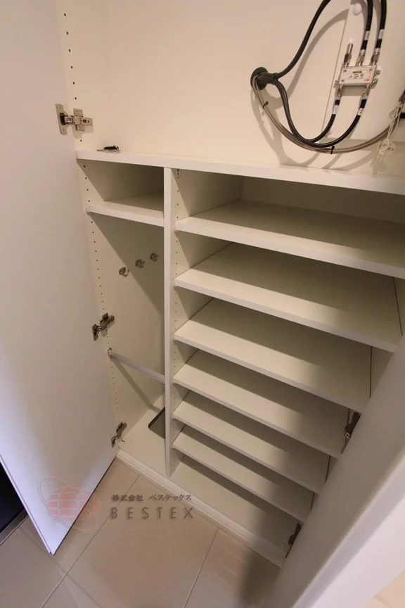 シューズボックス