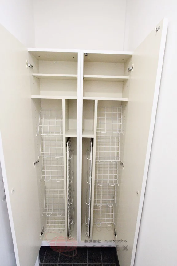 シューズボックス