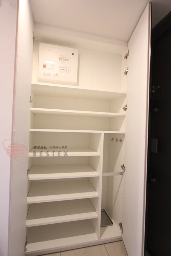 シューズボックス