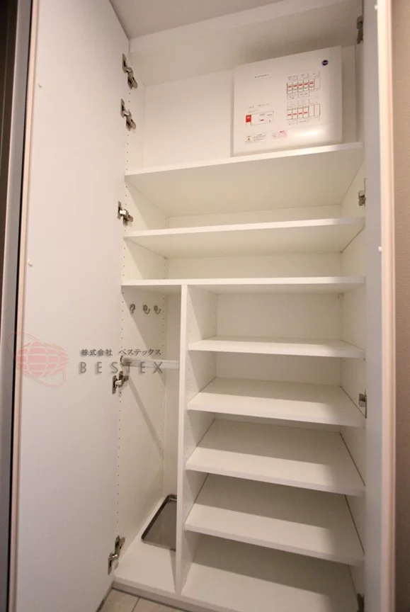 シューズボックス