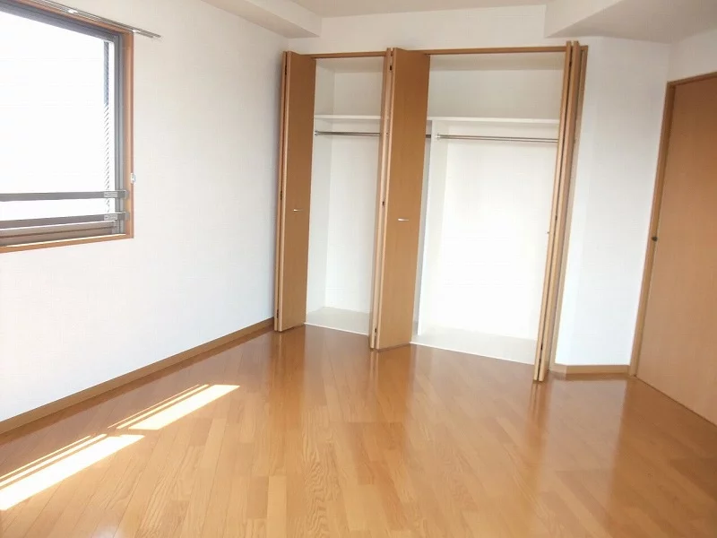 居室(違う間取りのお部屋)1