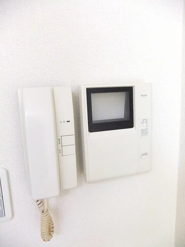 インターホン