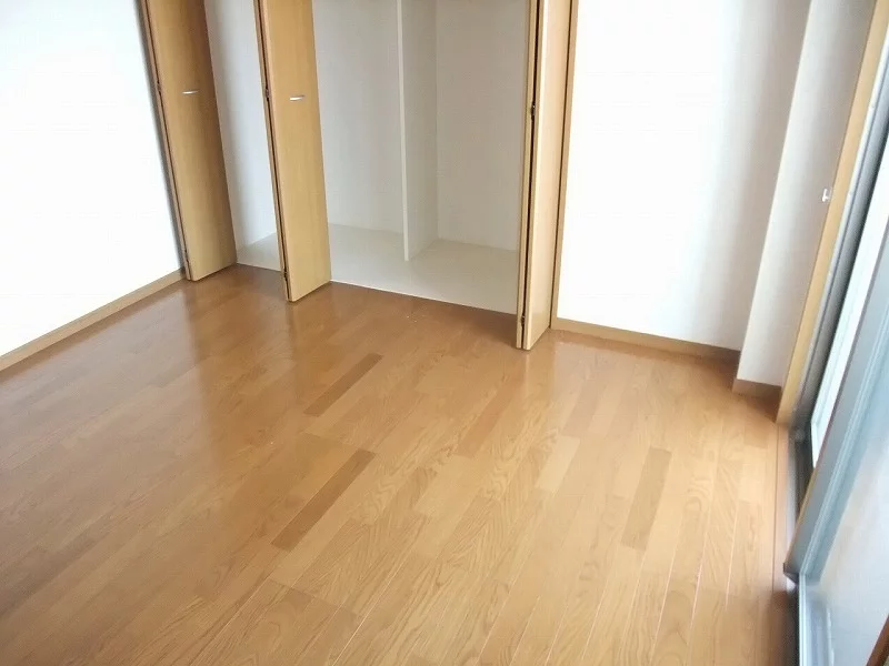 居室(違う間取りのお部屋)2