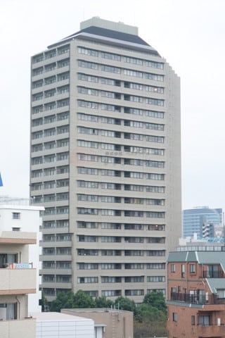 小石川パークタワー外観