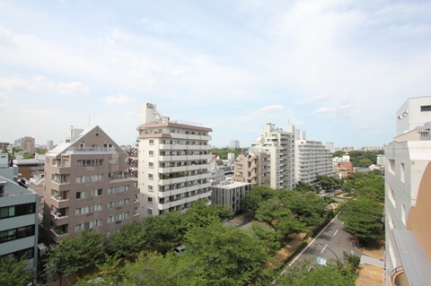 播磨坂沿いのマンション群