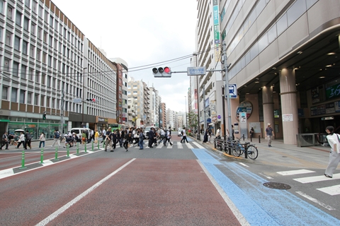 茗荷谷駅前