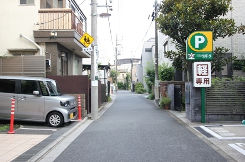 白山1丁目の住宅街