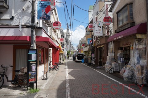 店